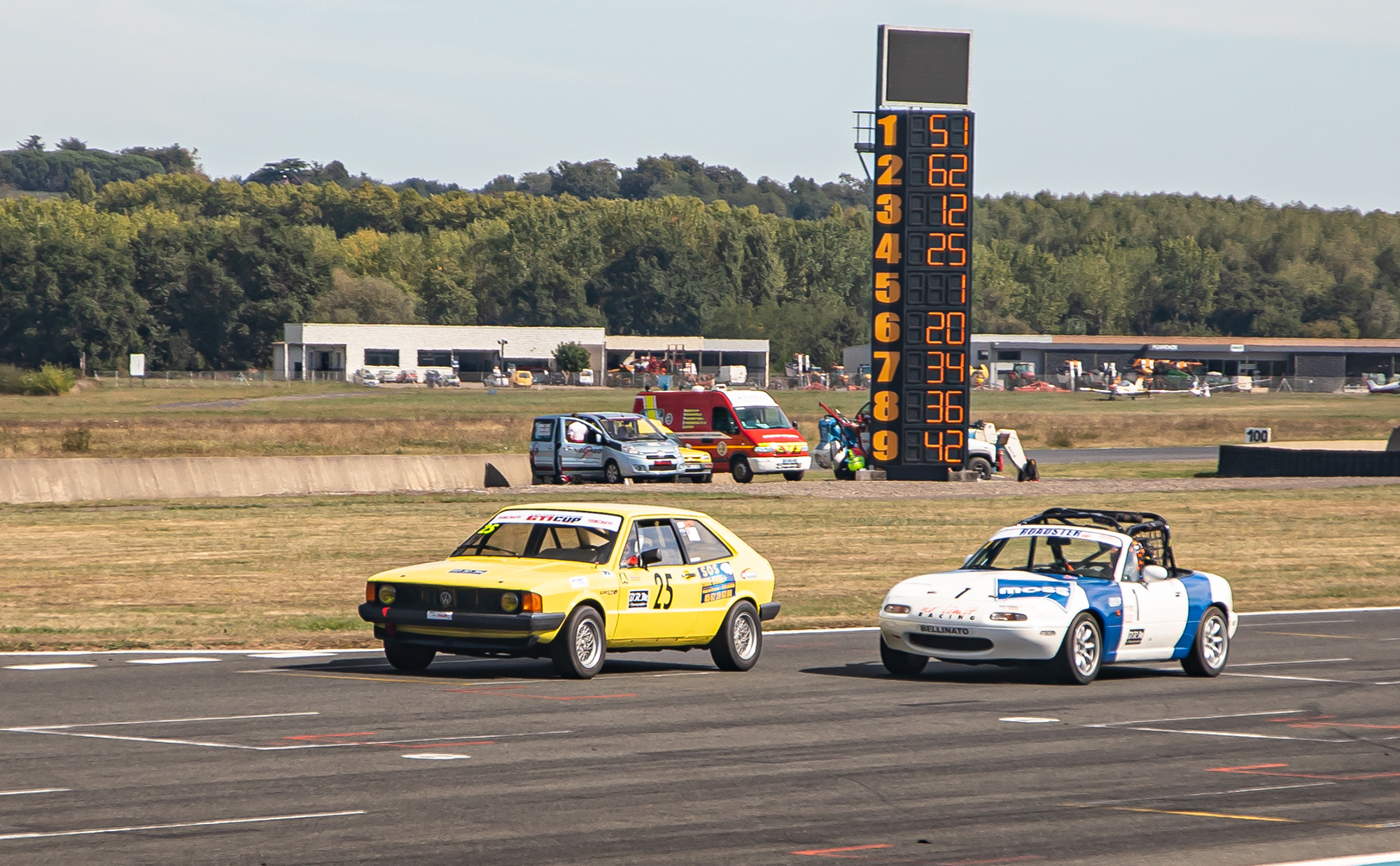 2 Youngtimers le 1 double le 25 1bis 120920.jpg
