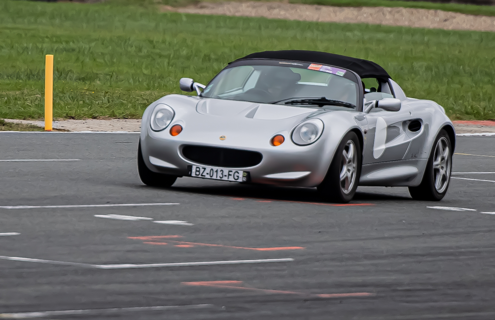 10 Lotus décapotable 1bis 111020.jpg