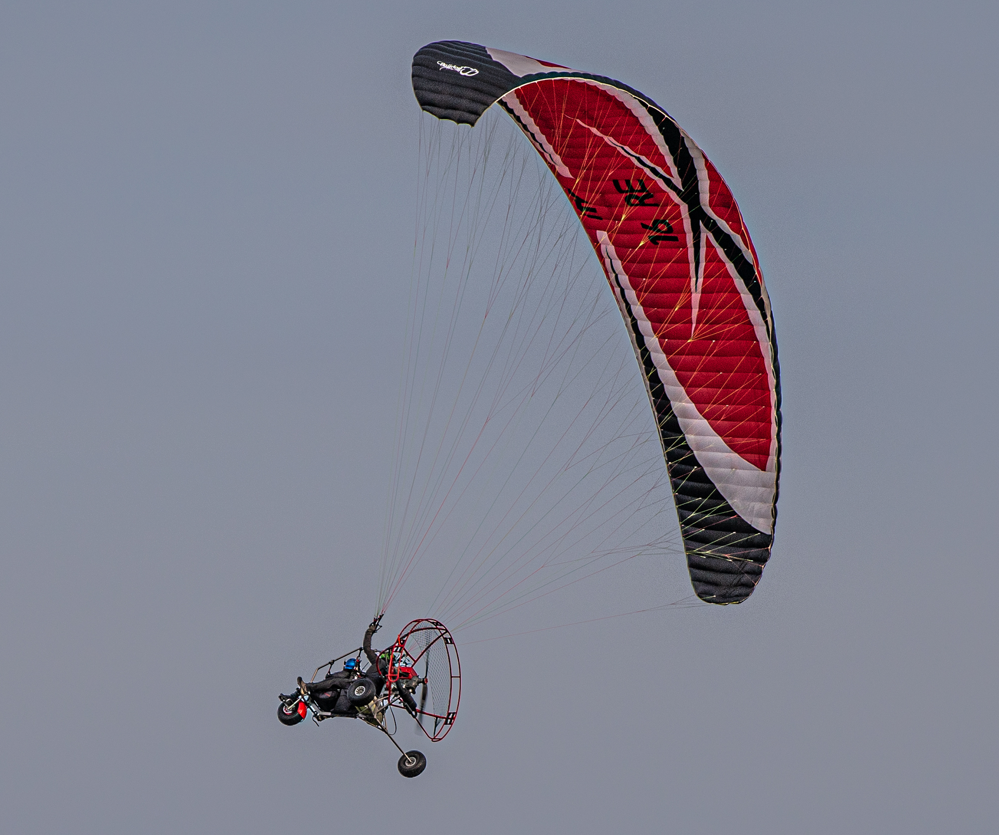 13bis Paramoteur 1bis 241020.jpg