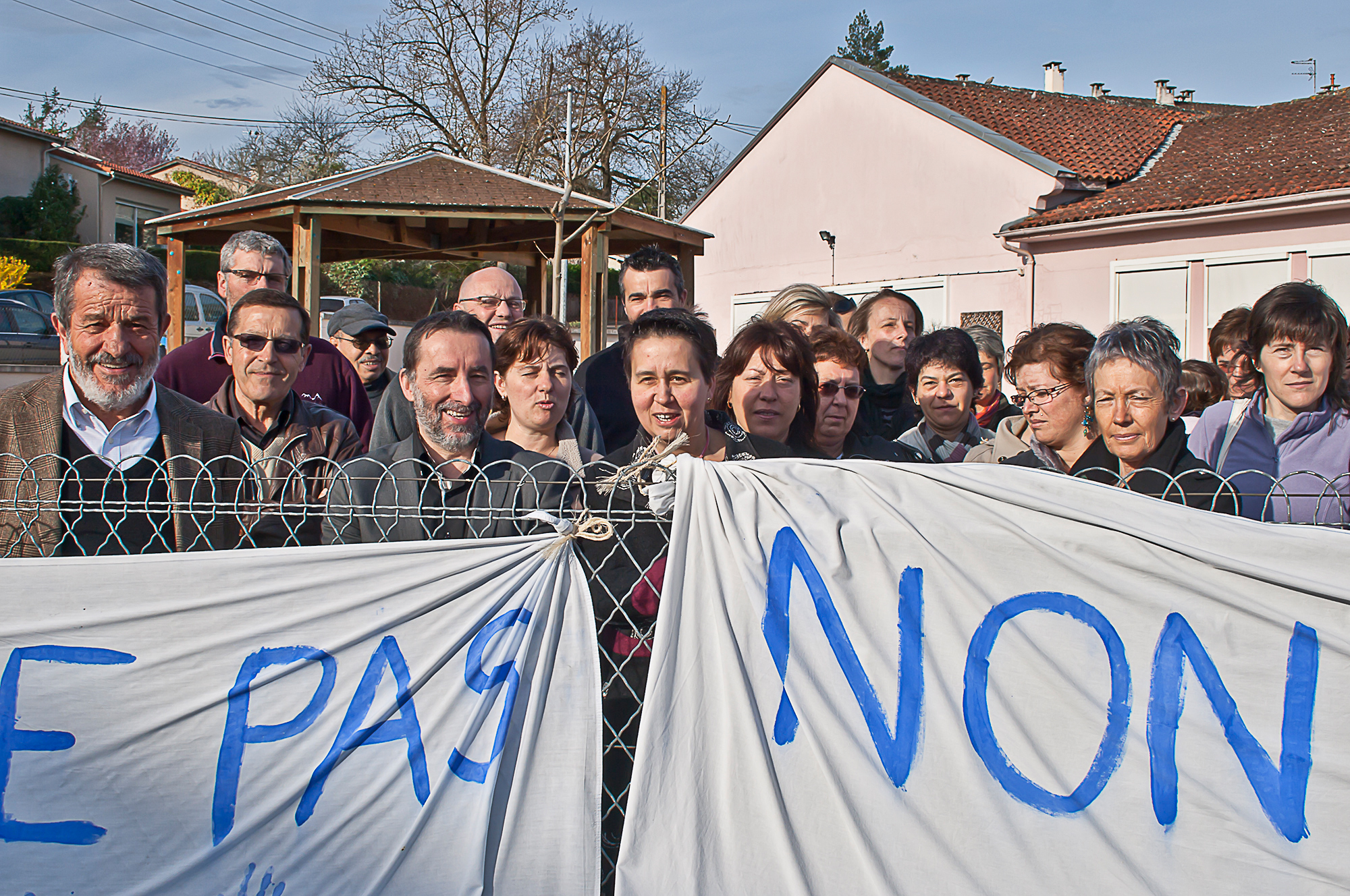 Manif avec Jean-Pierre Pujol Christian peyret et Christian Clayzac bis 140311.jpg