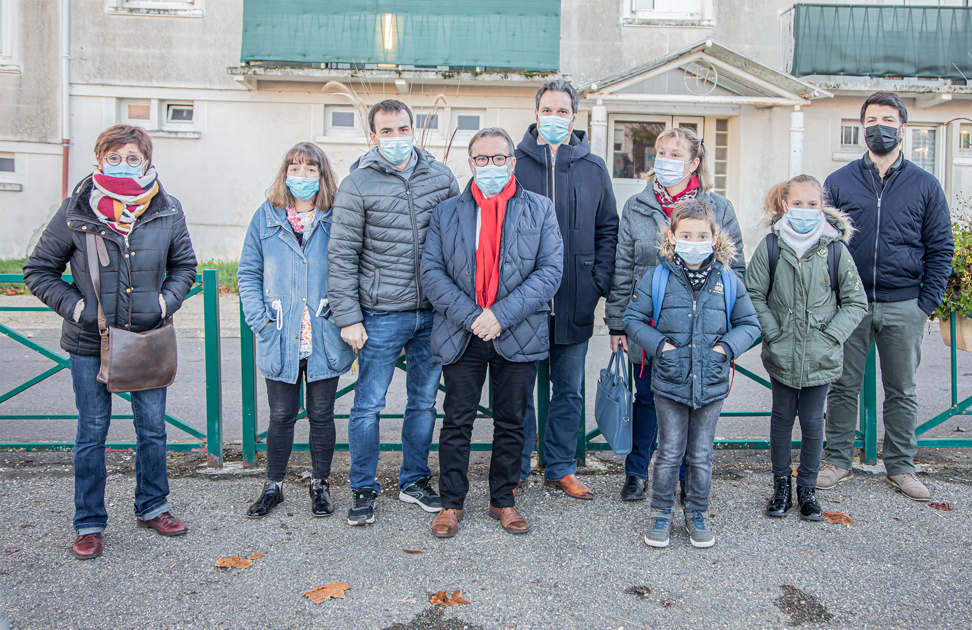 2 Christian Peyret Josiane Sousbie Maryse Martinot et des conseillers municiapaux 1bis 231120.jpg