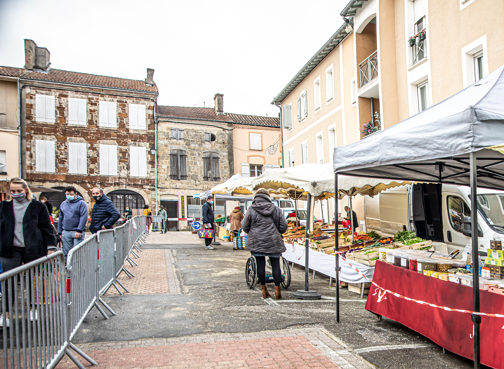 6 En entrant par la rue de la Poste 1bis 271120.jpg
