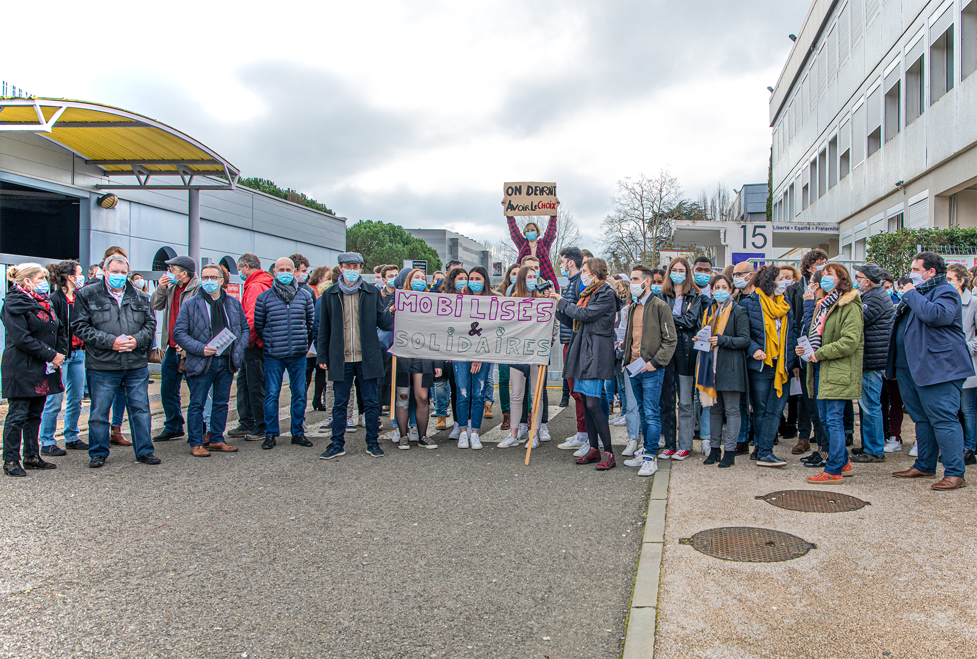 1 La manif avec Patricia Galabert Bernard Hamel Christian peyret Patrick Guichebarou et Vincent Gouanelle 1bis 060221.jpg