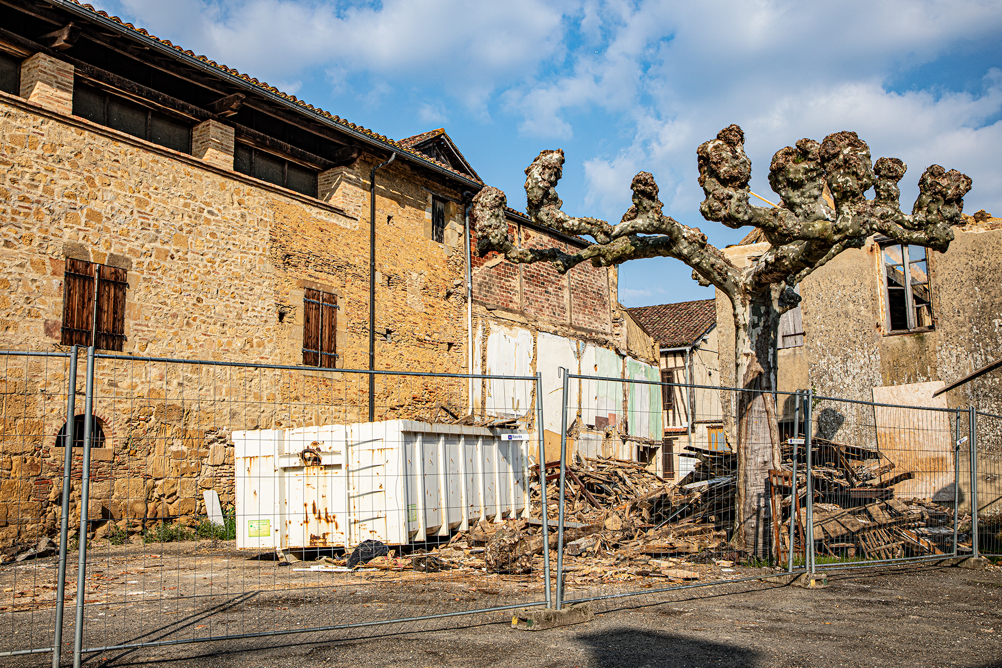 4 Maison détruite depuis la rue du Sol 1bis 090321.jpg