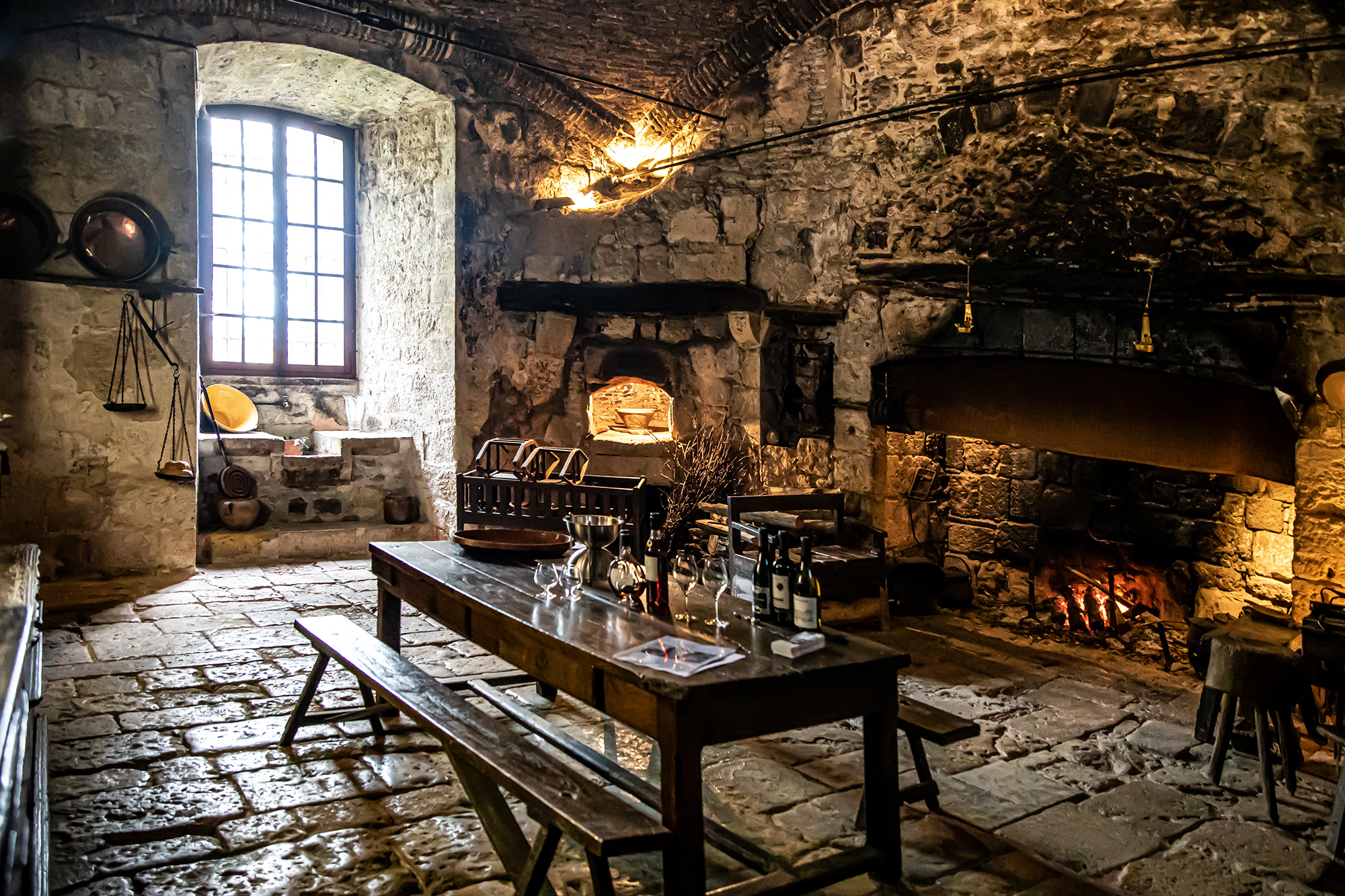 2 La cuisine du château de Cassaigne 1bis 090421.jpg