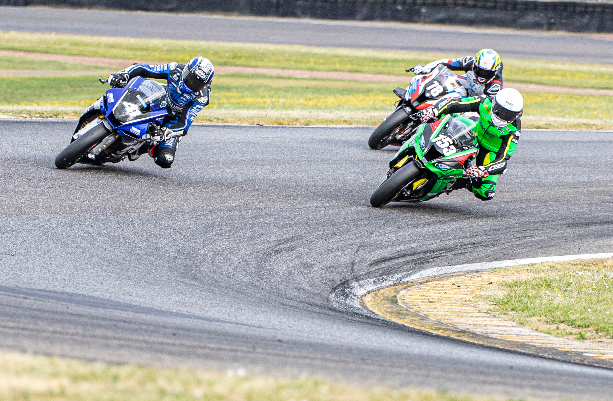 18 Course2 Valentin Debise repart devant Matthieu Gines et Kenny Foray 1bis 280421.jpg