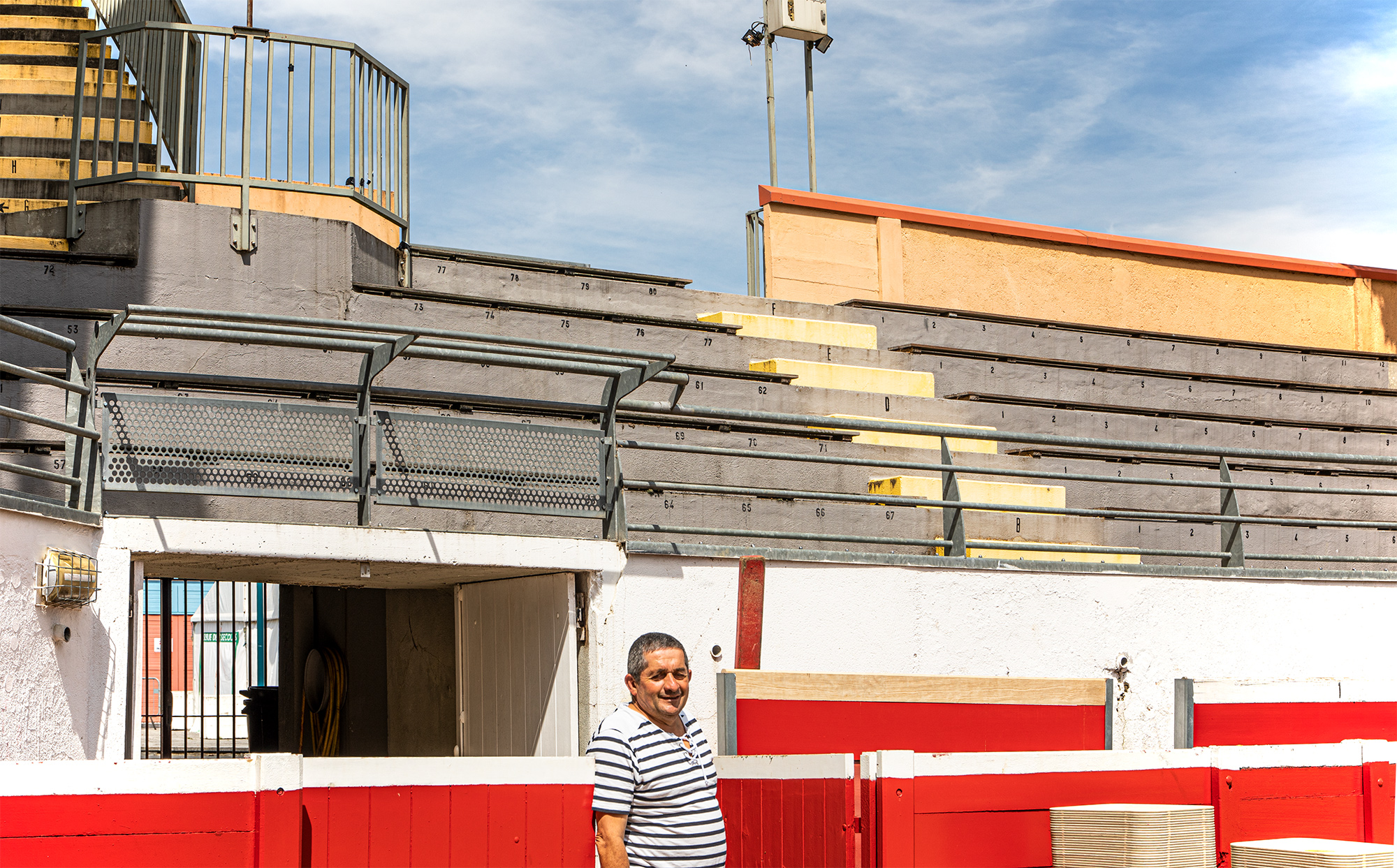 3 Bernard Marque dans les arènes.jpg