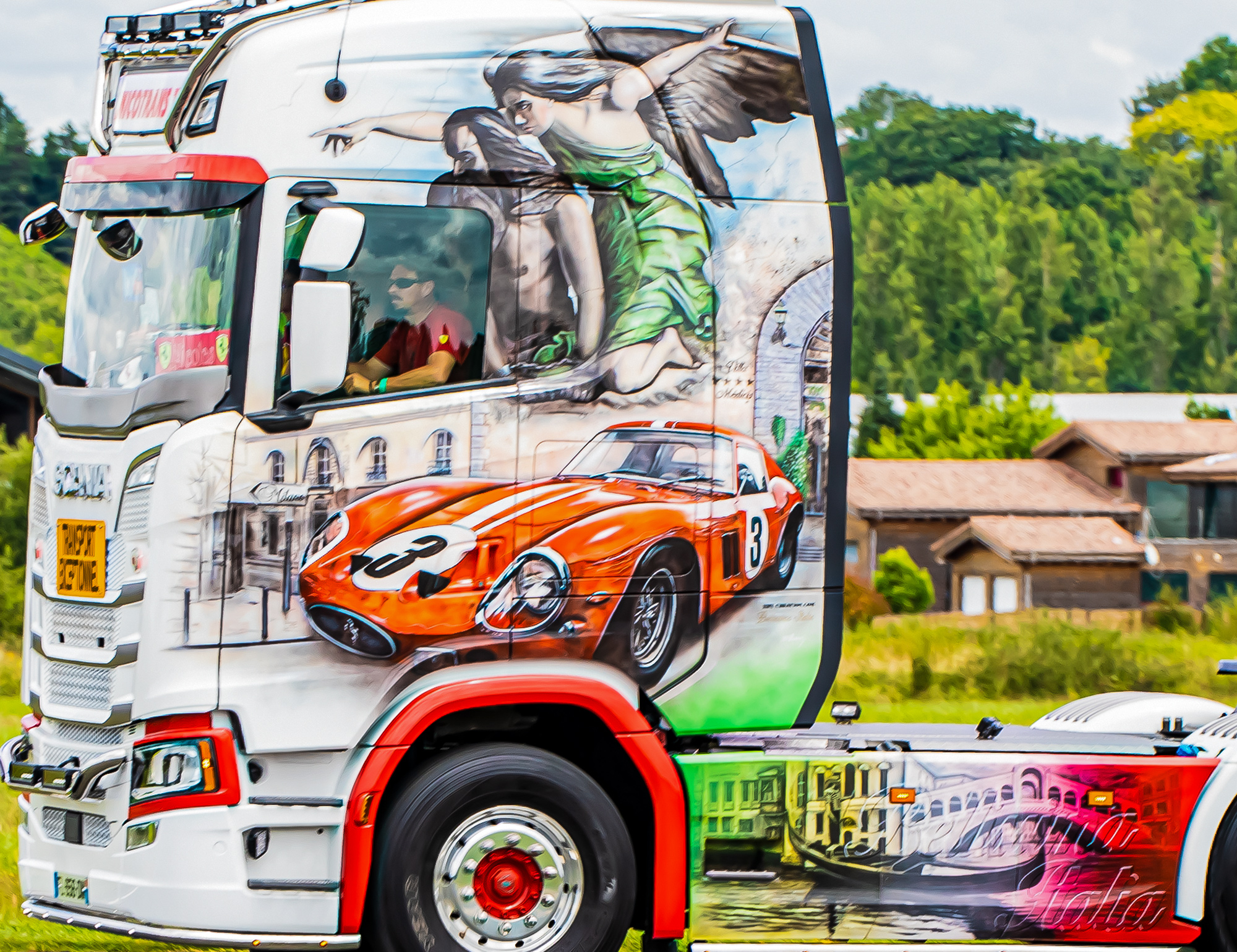 8 Camion Bellissima Italia 1bis 040721.jpg