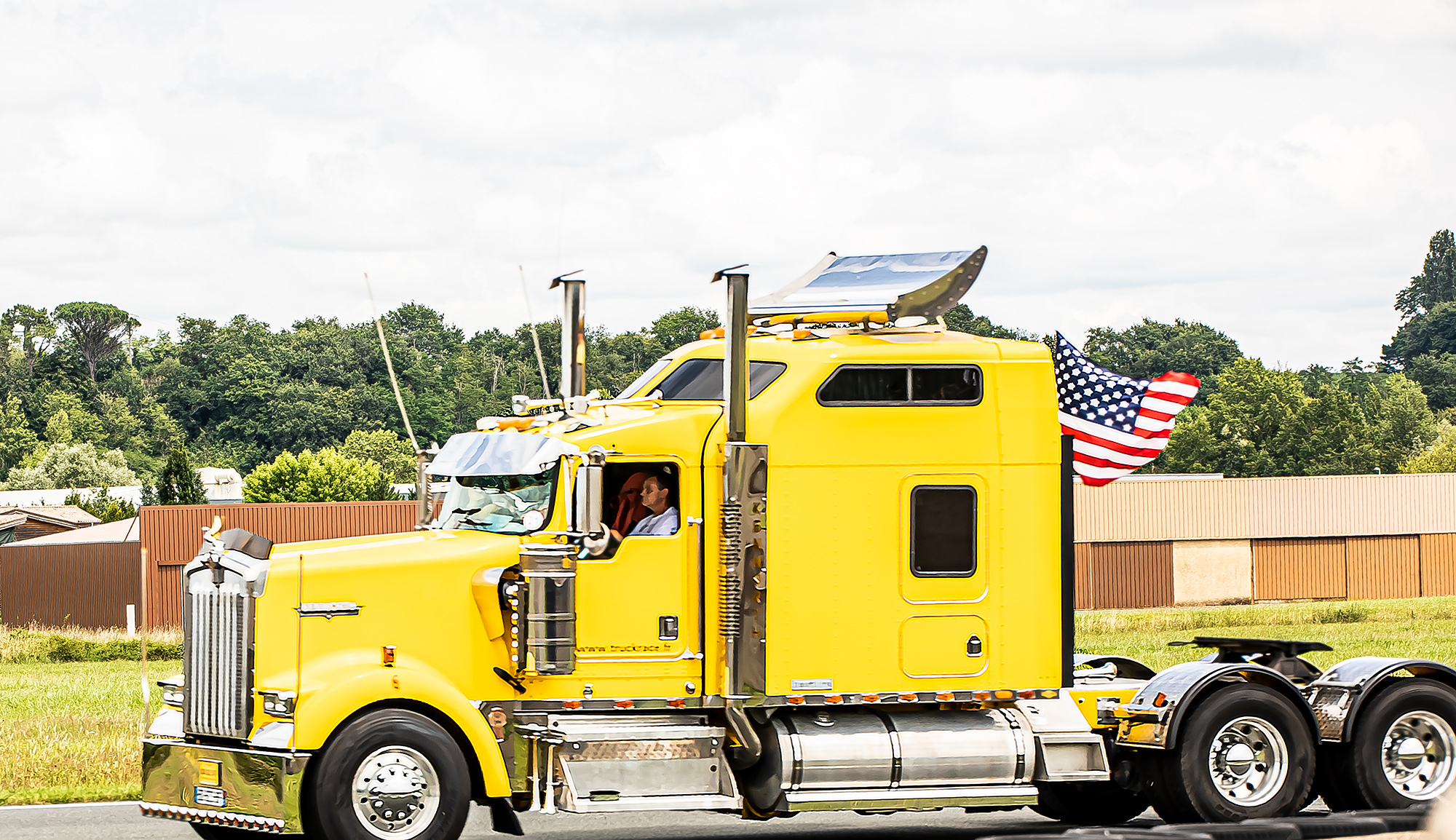 11 Camion US jaune 1bis 040721.jpg