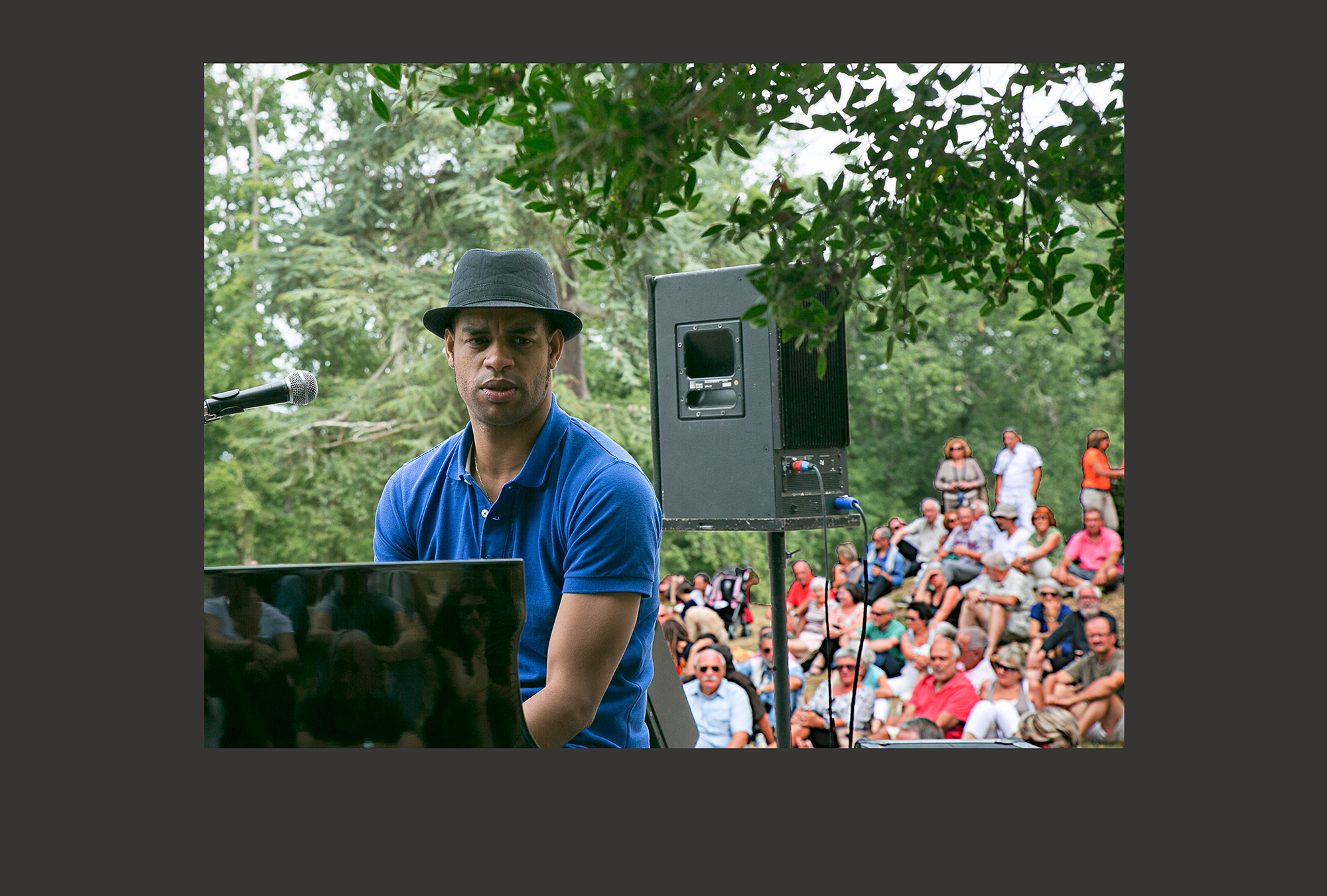 Alberto Fonseca en concert au château de Sabazan 1bis 030812.jpg