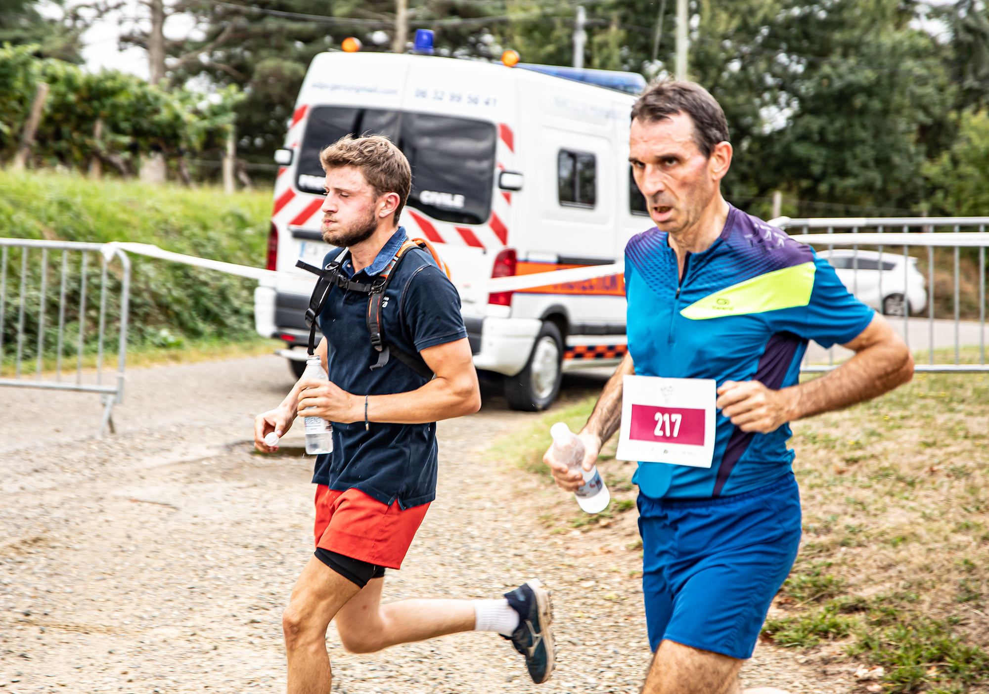 10 Passage de coureurs de la 20 km à Saint-Gô 1bis 190920.jpg