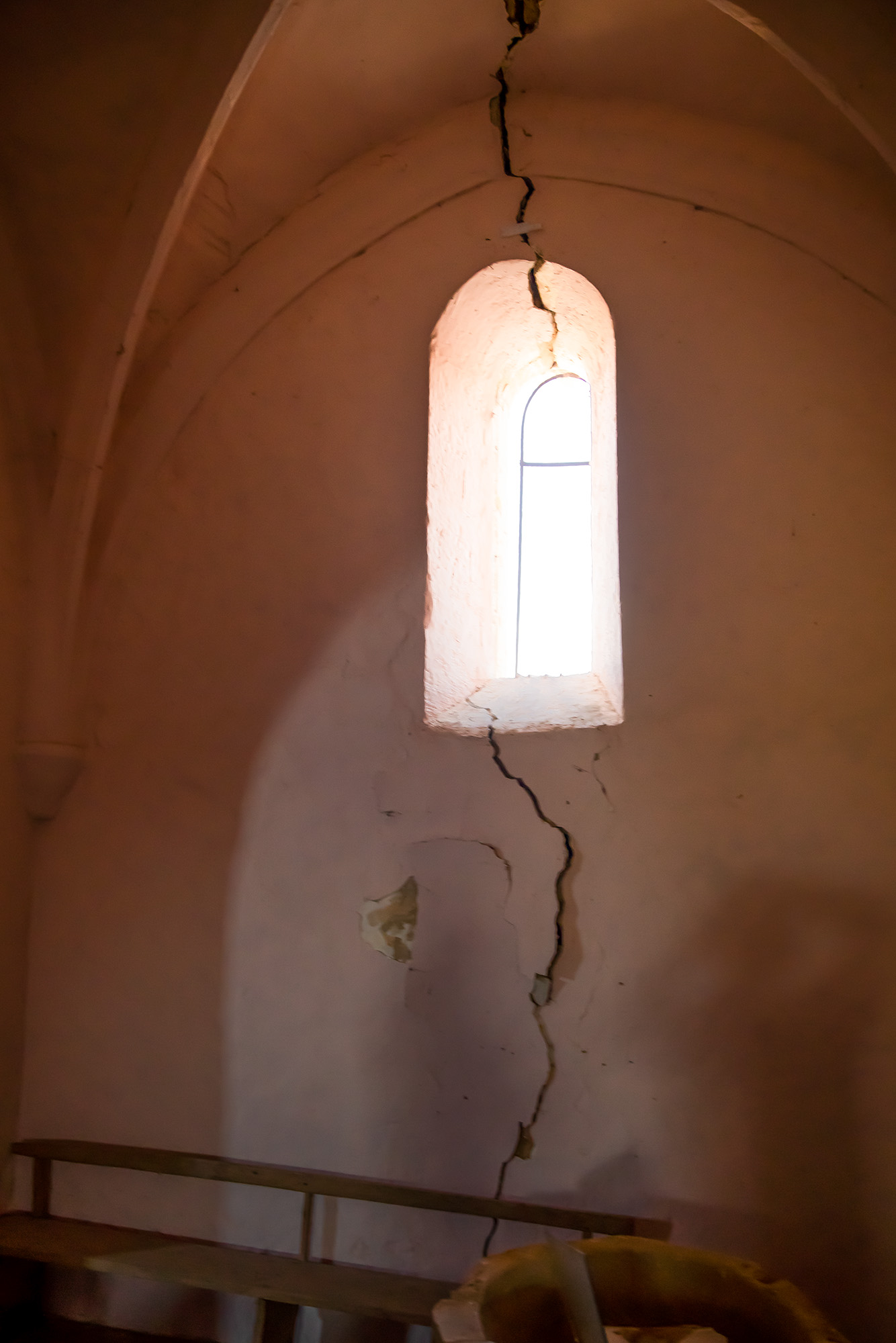 9 Double lézarde église de Mauriet 1bis 060921.jpg