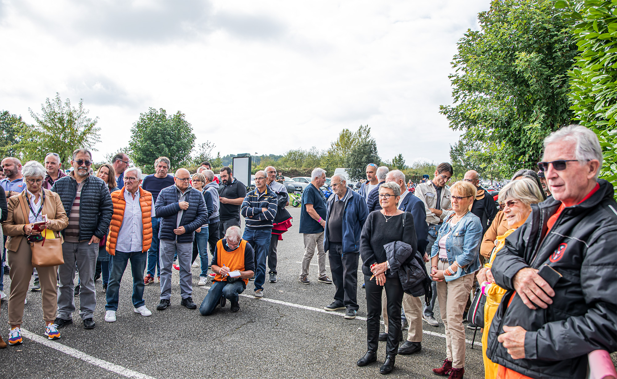 6 L'assistance 1bis 101021.jpg