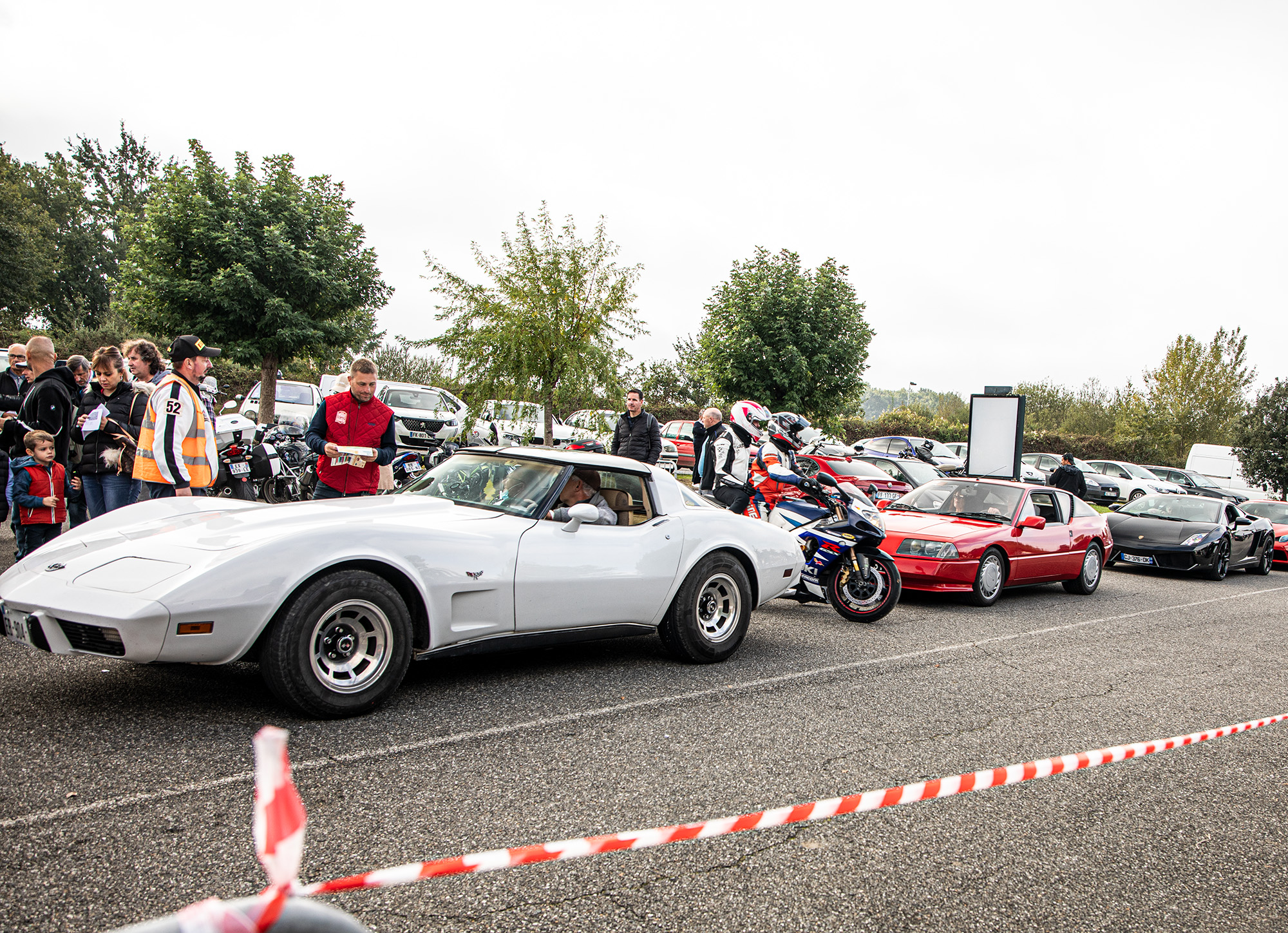 9 Corvette etc 1bis 101021.jpg