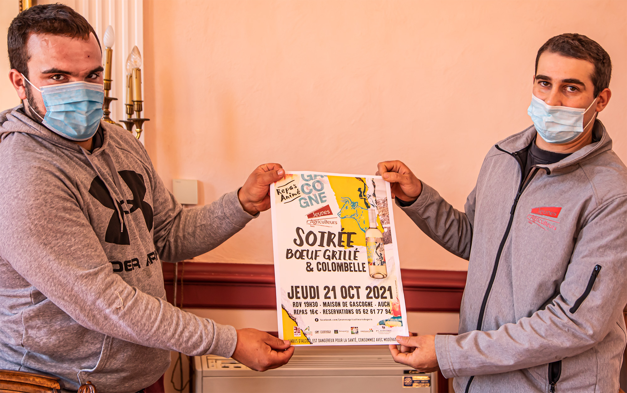 1 jeunes agriculteurs et l'affiche 1bis 141021.jpg