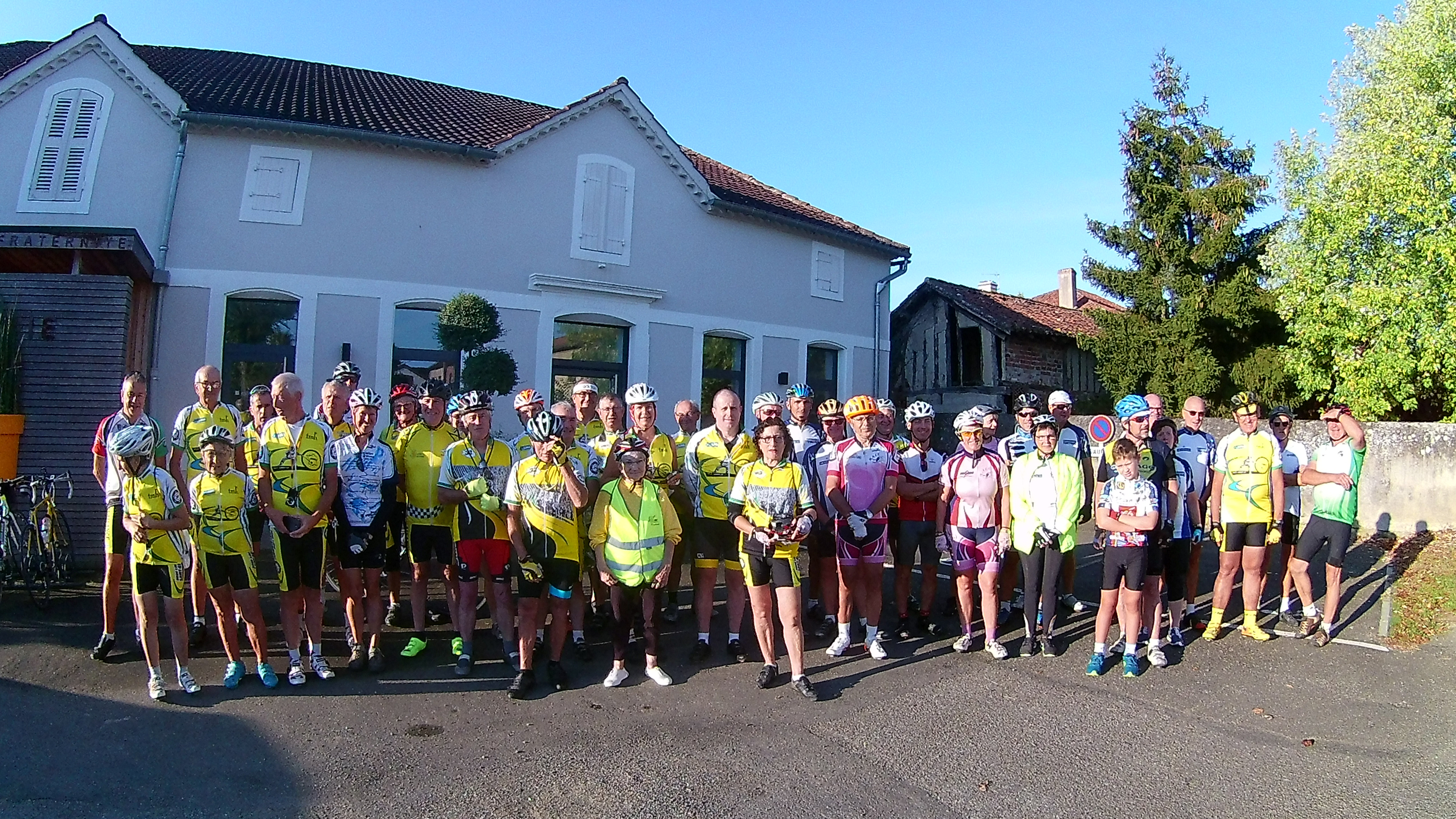 SAINT GERME VIVONS VELO FHD0021.JPG