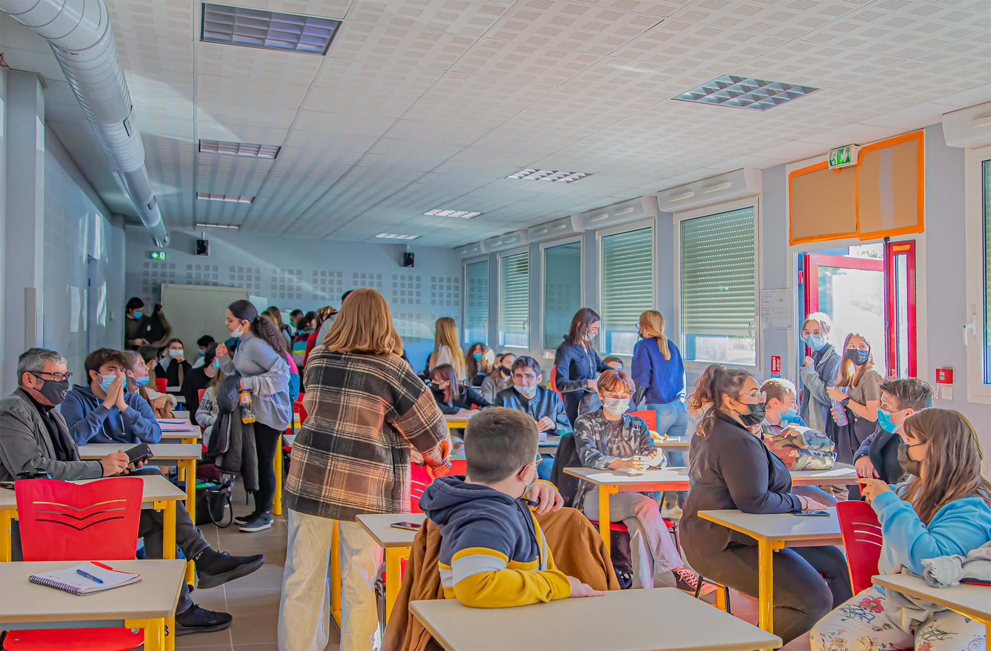 2 La salle est pleine 1bis 141021.jpg