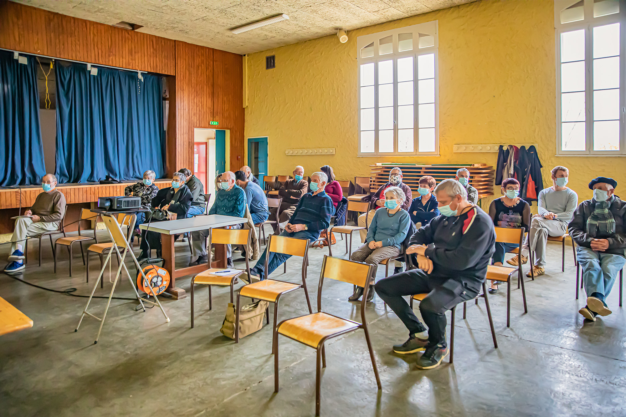 2 L'assistance clairsemée 1bis 211121.jpg