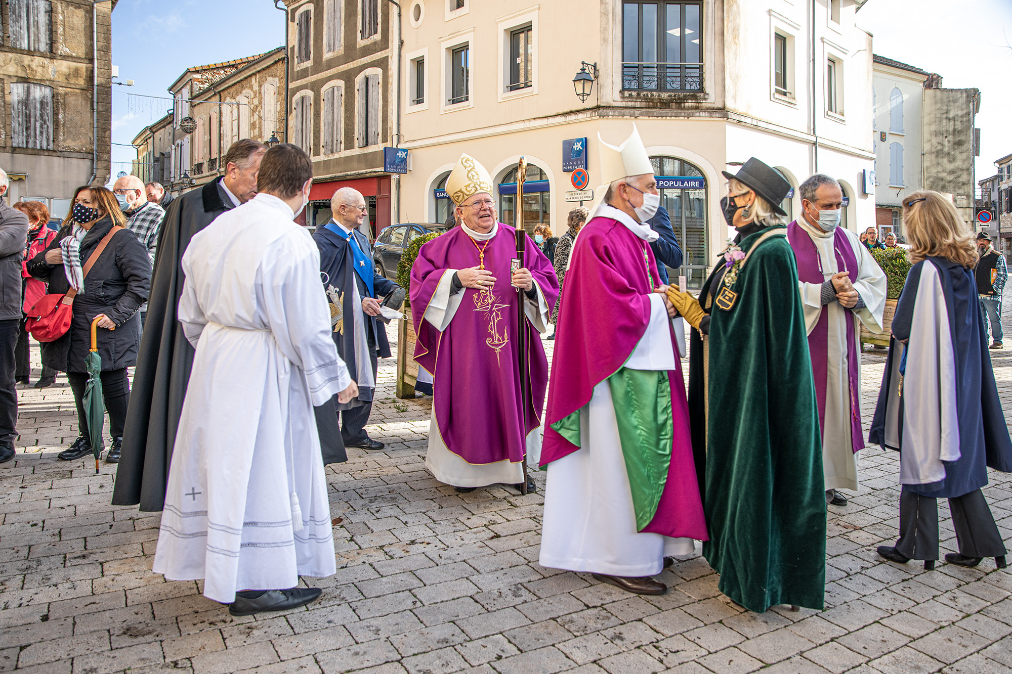 21 La sortie de la messe 1bis 281121.jpg