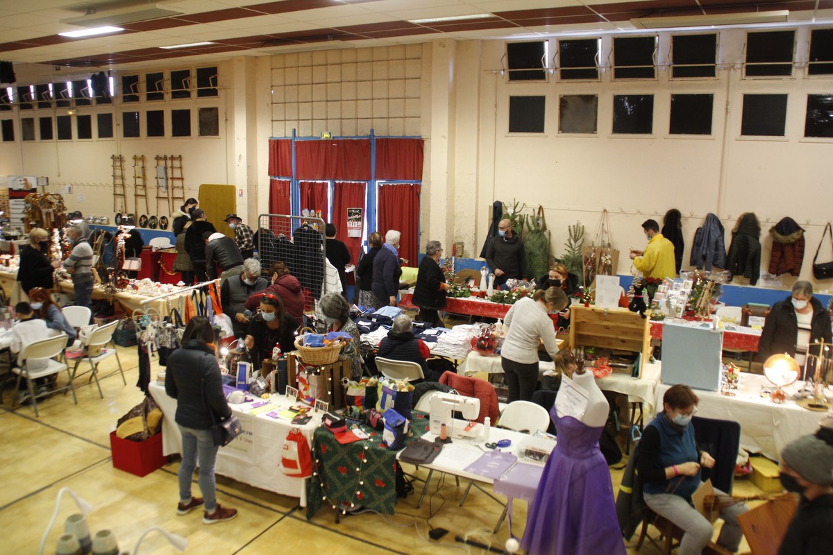 Marche Noel 05122021 (7) [1280x768].JPG