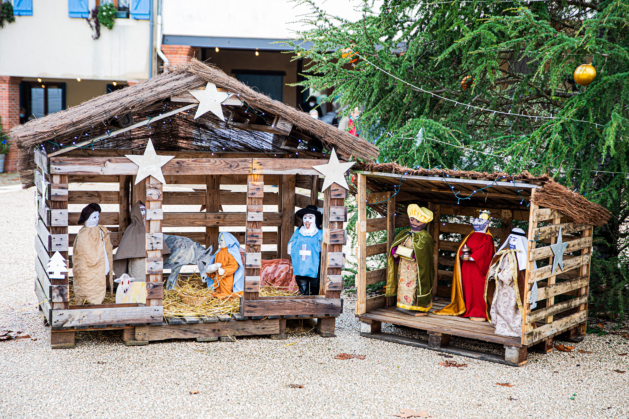 5 La crèche 1bis 111221.jpg