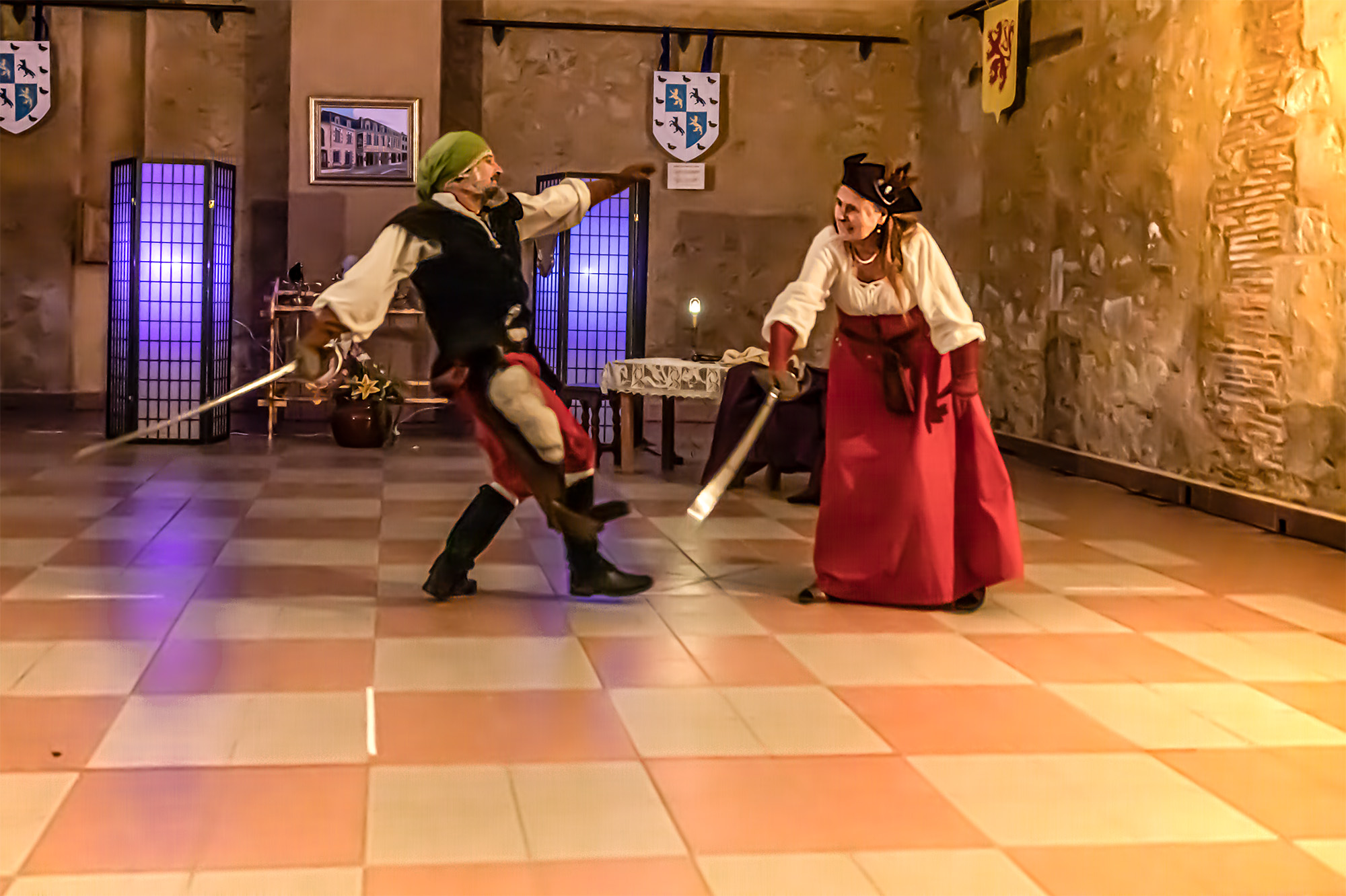 8 Capitaine contre pirate 1bis 111221.jpg