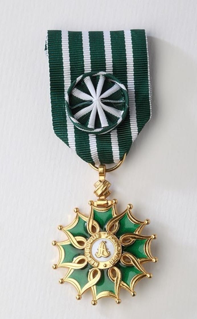 Officier Arts et Lettres.jpg