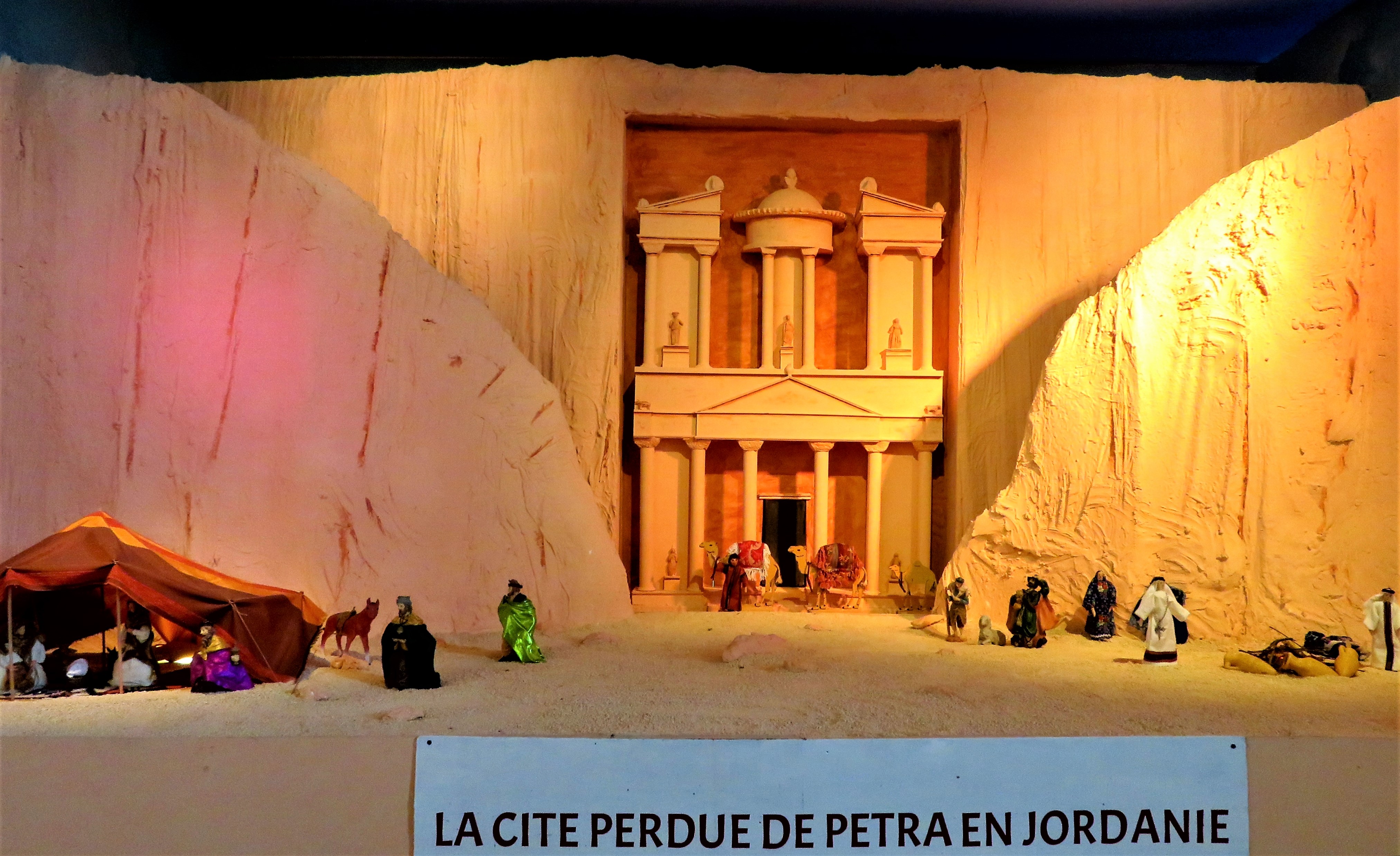 Flamarens. La cité perdue de Pétra en Jordanie..jpg