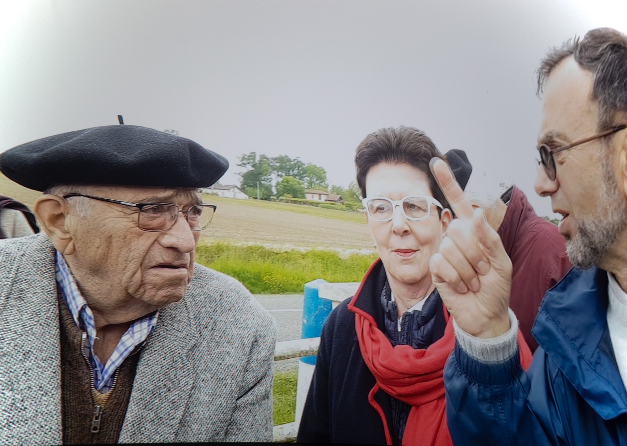 6 Jacques Fitan interviewe survivant et fille de déportée 1bis 230122.jpg