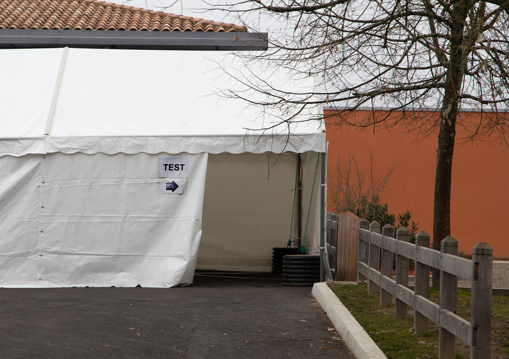 1 Entrée ducentre de dépistage 1bis 300122.jpg