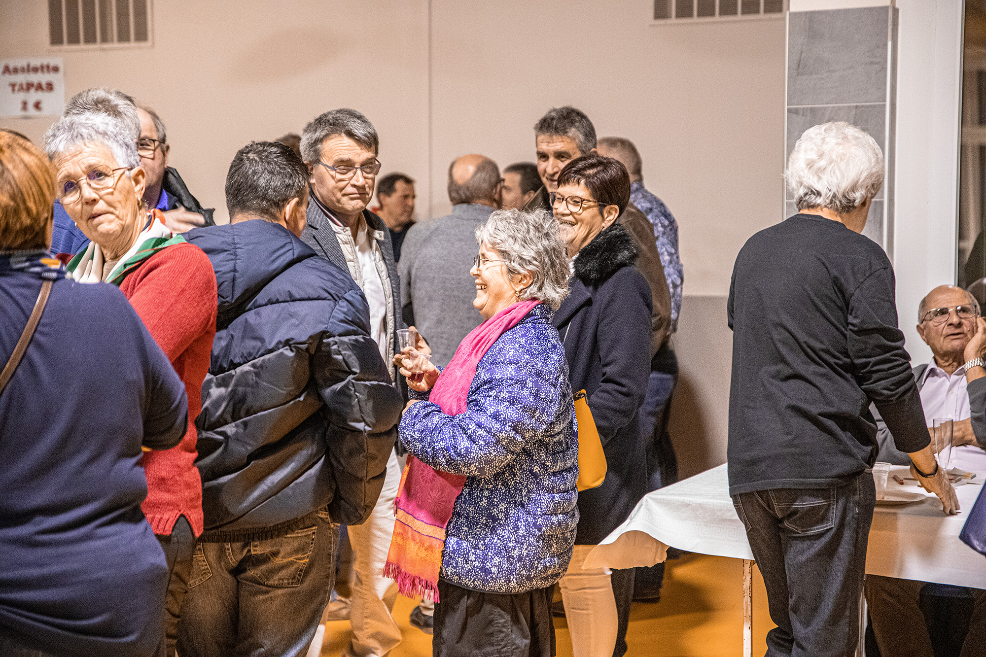 2 Apéritif Gérard Peres Nicole Duclos Chantal Sarniguet 1bis 250222.jpg
