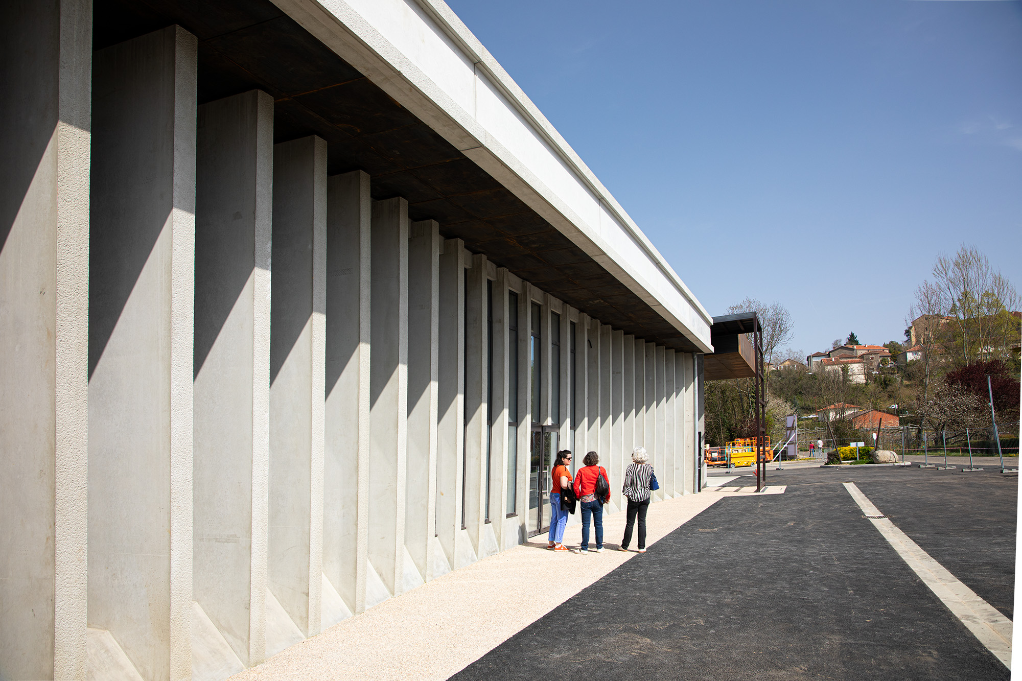 11 Façade du nouveau chai expérimental 1bs 260322_.jpg