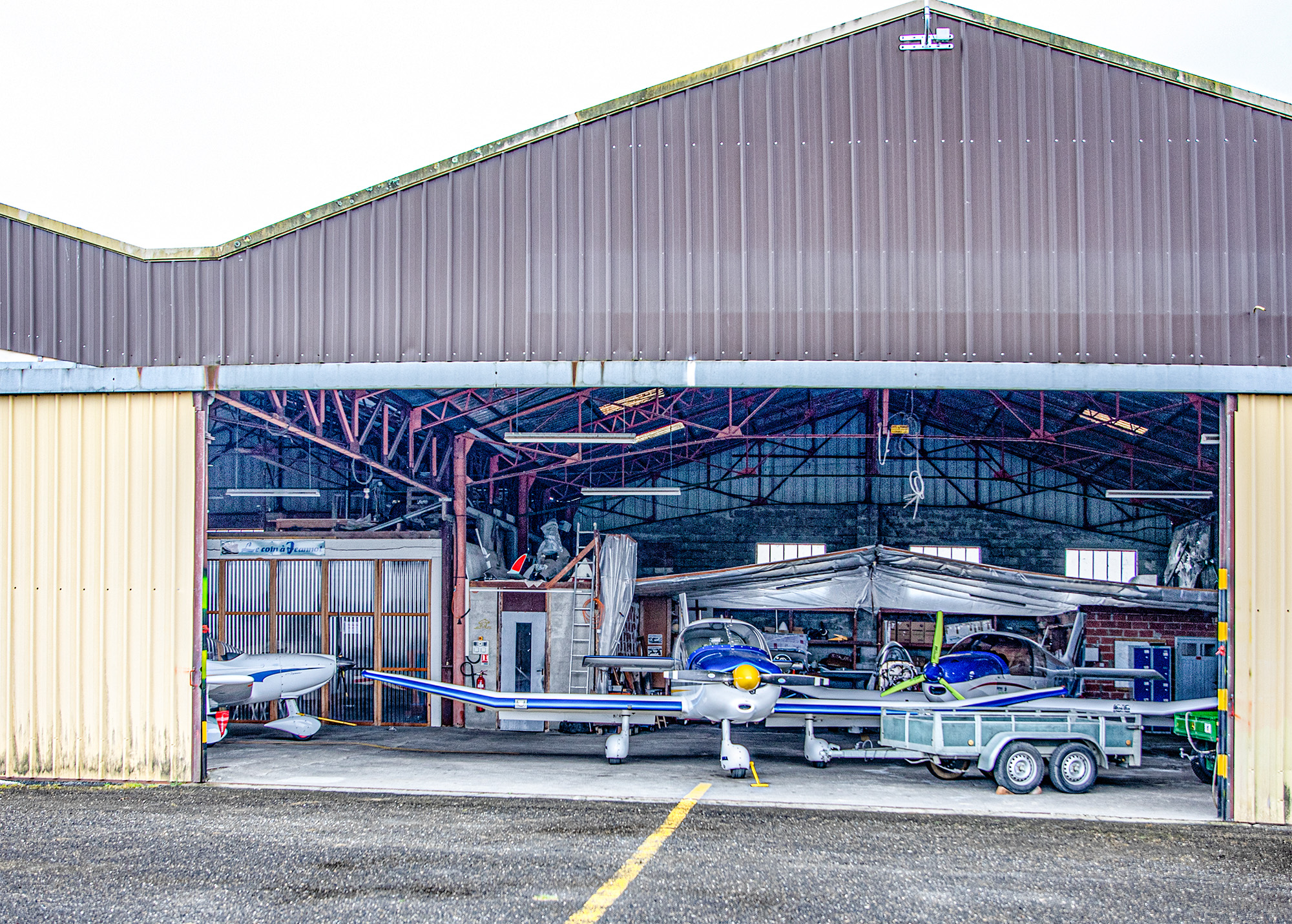 2 Hangar de l'aéro-club 1bis 300322.jpg