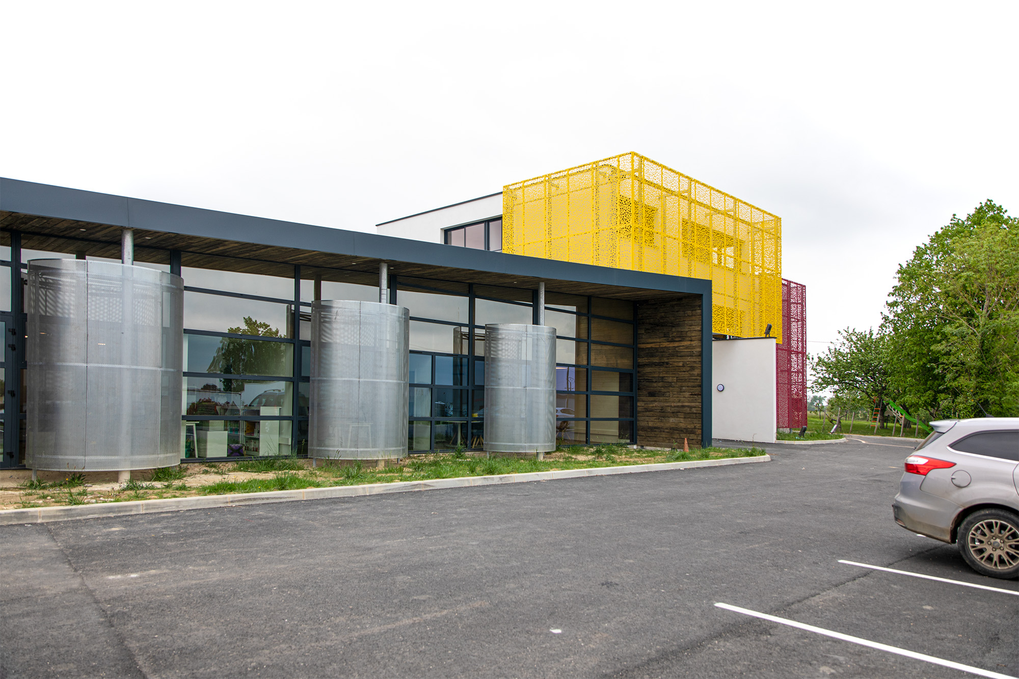 Autre côté Façade de la Maison du vignoble de Gascogne et de l'armagnac à Eauze 1bis 280422.jpg