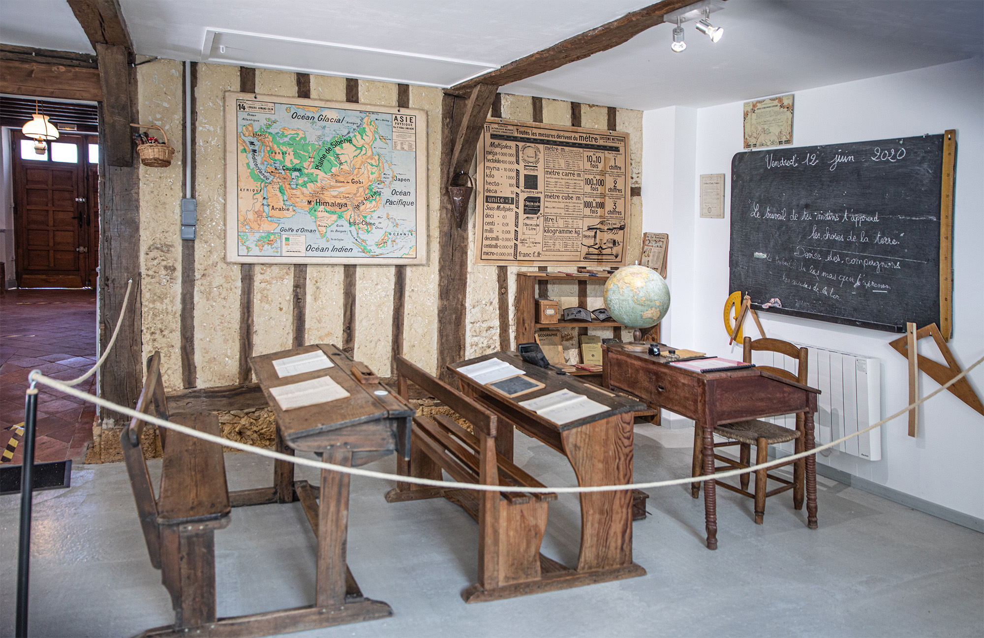 3 La salle de classe ancienne au Musée du paysan gascon  1bis 120620.jpg