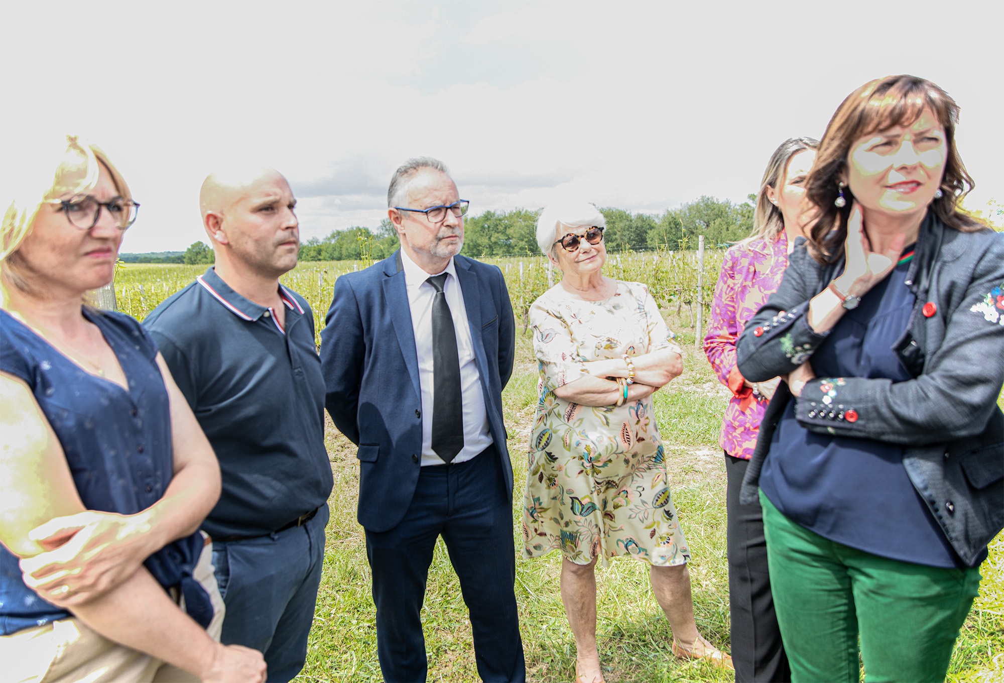 8 Carole Delga les exploitants Philippe Dupouy et Gisèle Biémouret 1bis 070622.jpg