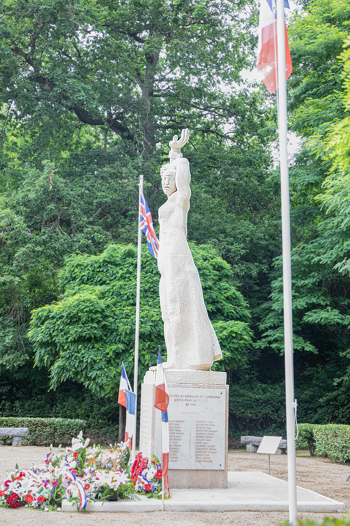 1 Principal monument au btaillon de l'Armagnac à Panjas 030622.jpg