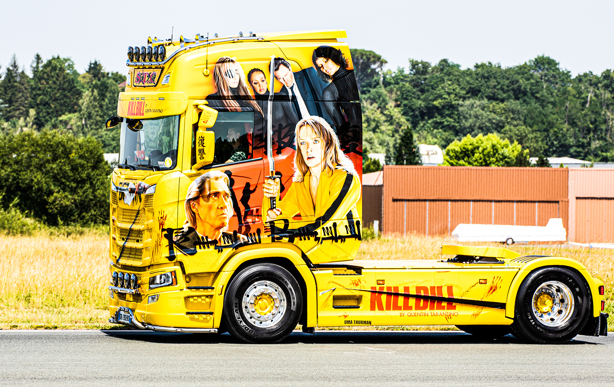 8 Camion décoré 1bis 070622.jpg