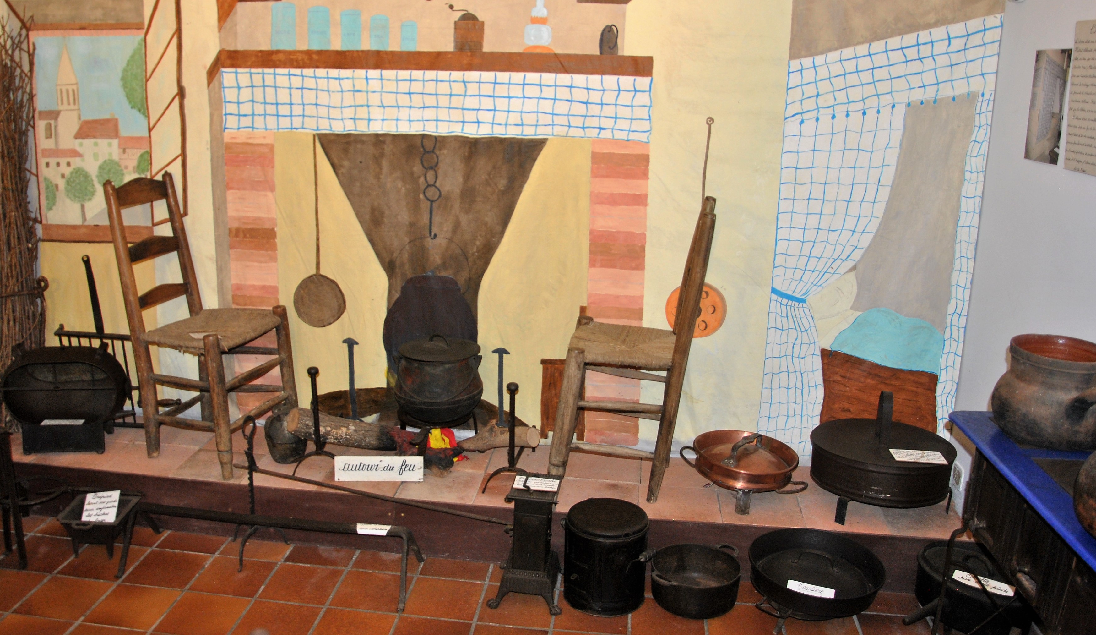 Musee Paysan Emile - la cuisine au feu de bois.JPG