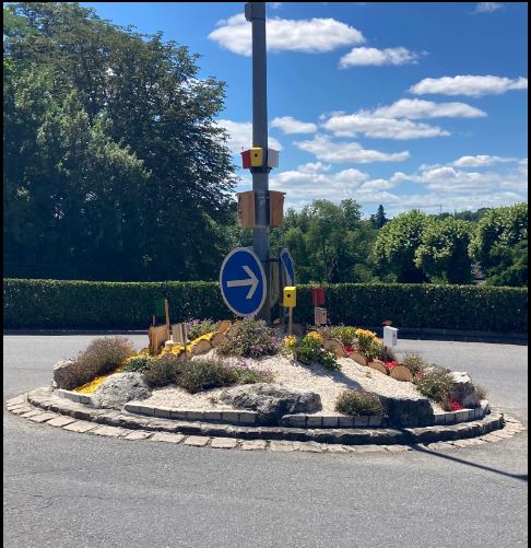 rond point 4 saisons 3.JPG