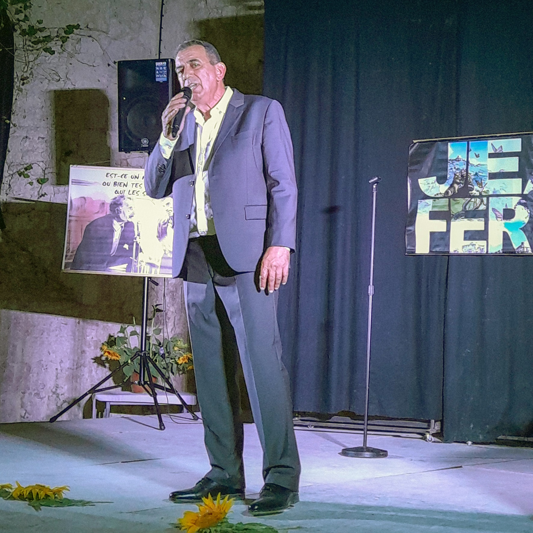 ACLED-YvesSanarens chante Ferrat-16jul2022-3.jpg