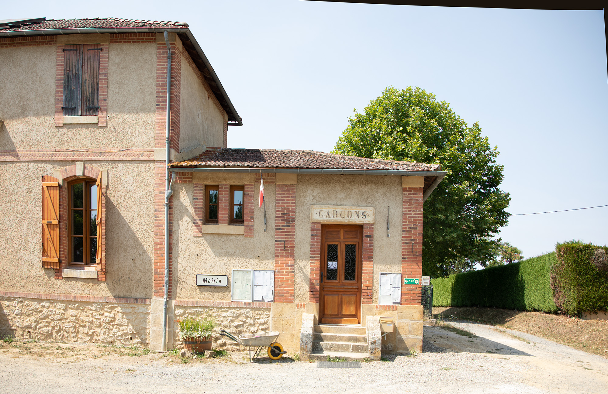 5 La mairie de Pouydraguin 2 piècs au rdc 1bis 150722.jpg