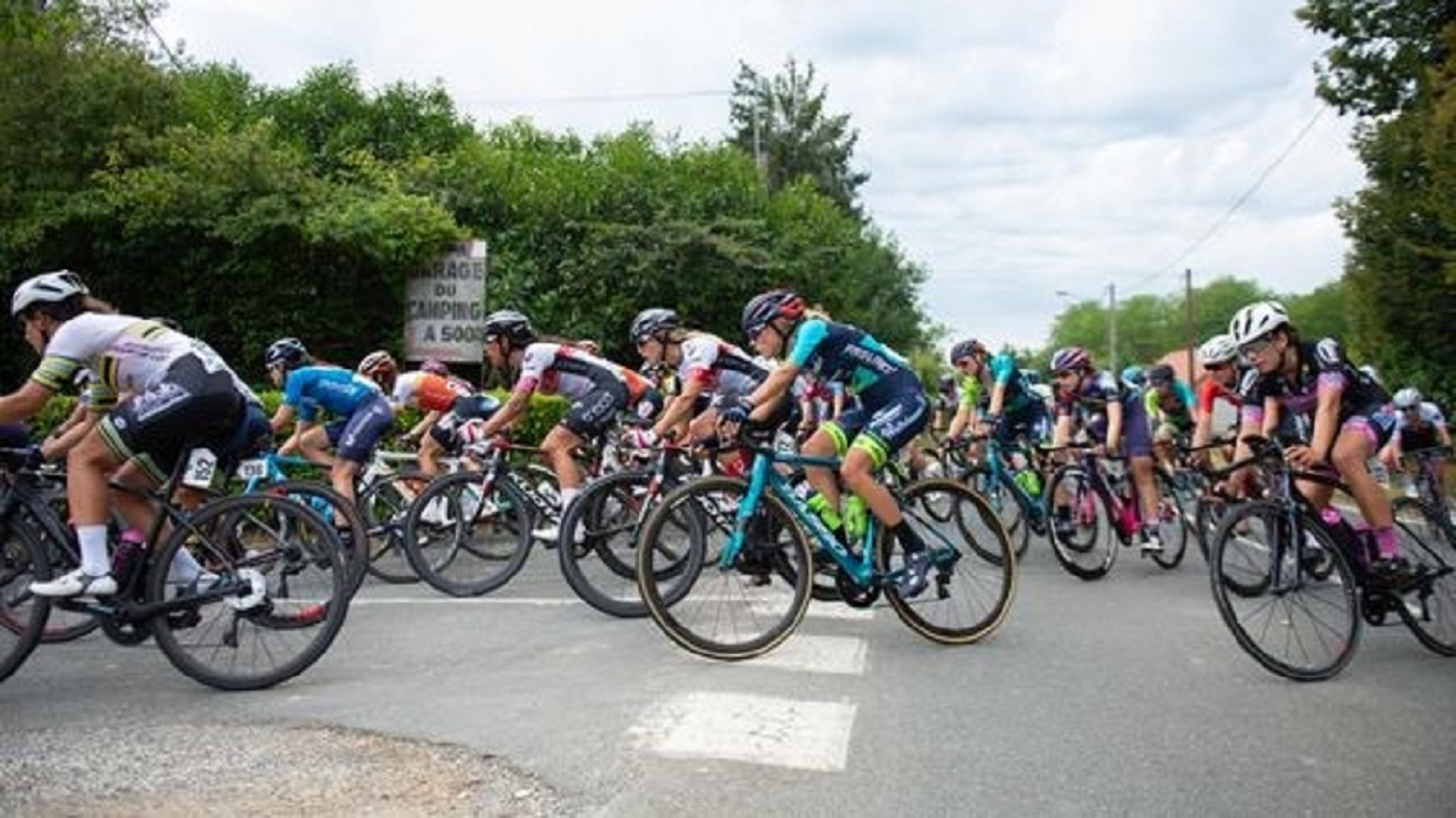 FEMININES CYCLISTES.jpg RECUP BN.jpg