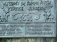 Roncisvalle_Roncisvalles_luglio_2008_-_panoramio_-_Itto_Ogami_(1).jpg
