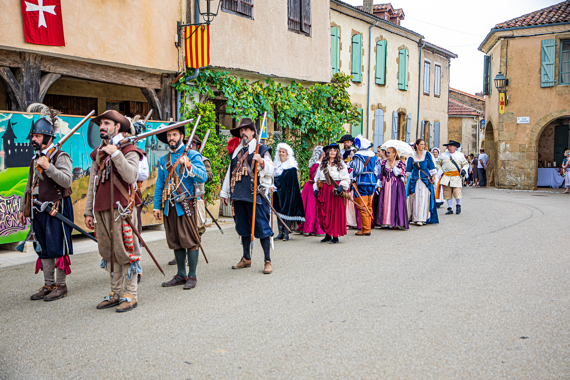 8 Artilleurs belles dames et beaux messieurs 1bis 140822.jpg