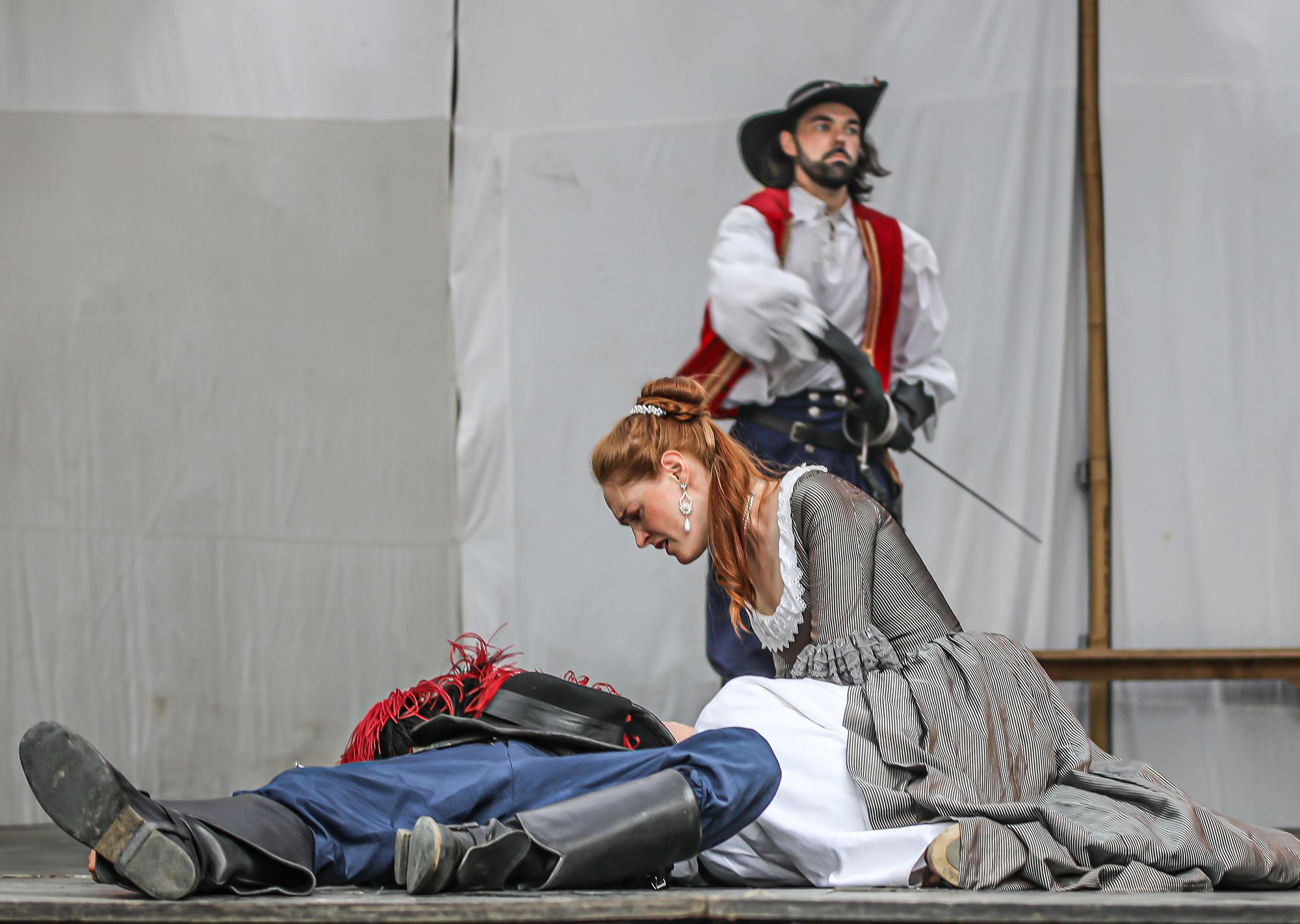 2 Roxane avec Christian mort 1bis130822.jpg