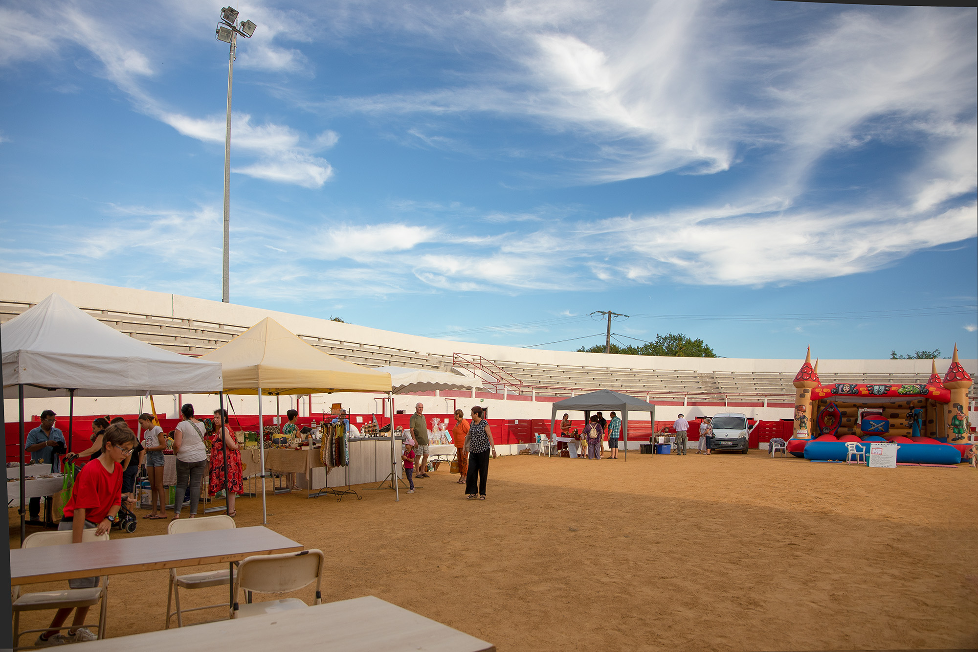 8 Intérieur des arènes 1  1bis 210822.jpg