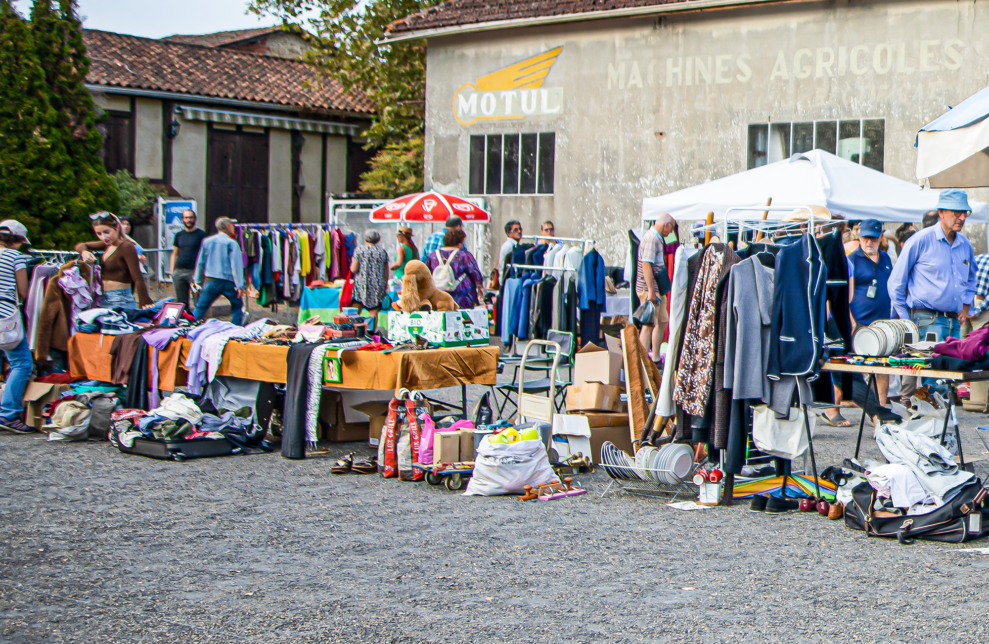 5 Des vêtements 1bis 210822.jpg