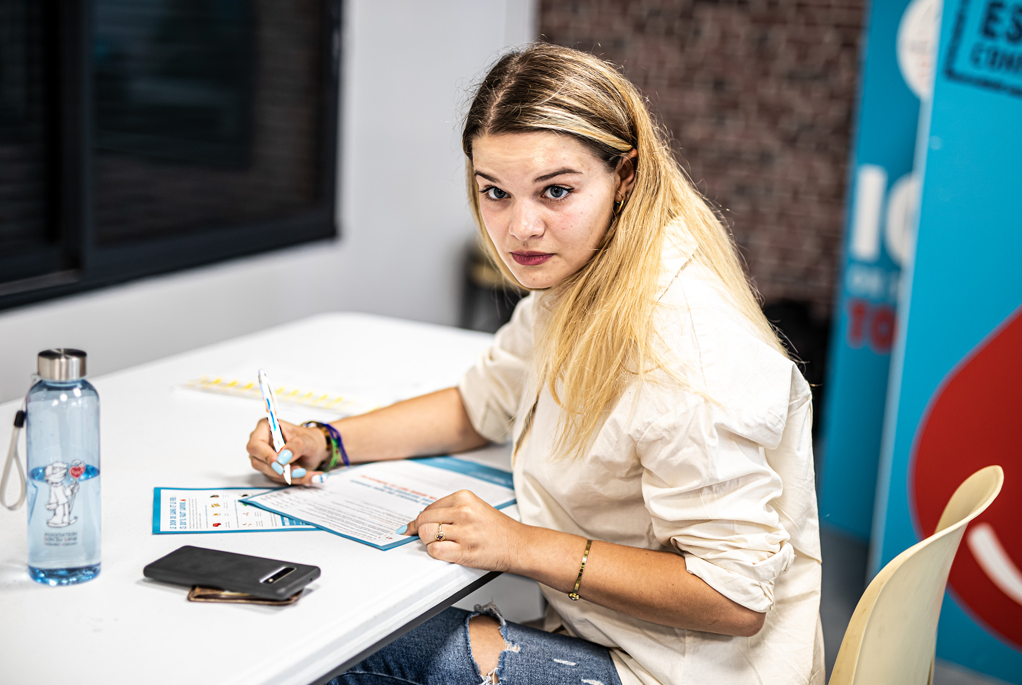 4 Justine Escalas remplit le questionnaire 1bis 220822.jpg