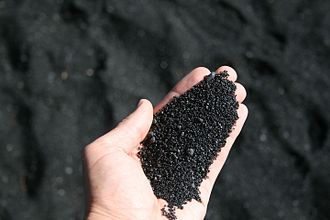 Punaluu_Black_Sand_Beach,_Hawaii,_USA6.jpg